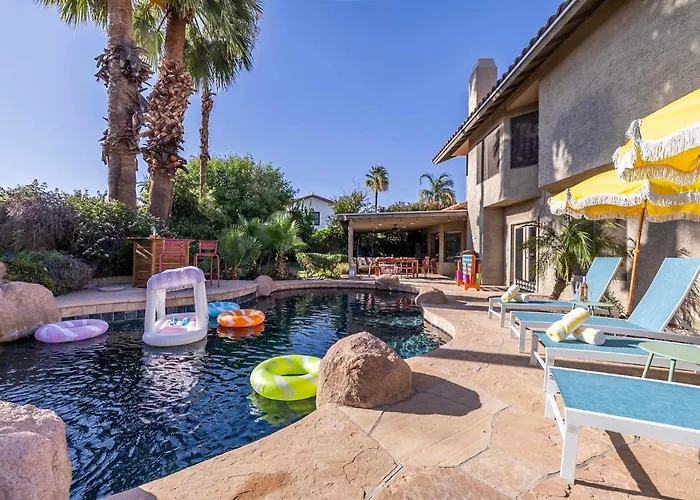 Scottsdale Lagoon With Pool Movie Theater Heated Pool Game Golf Phoenix